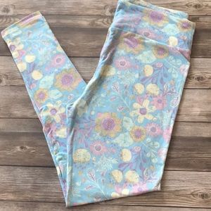 LuLaRoe Tall and Curvy Leggings
